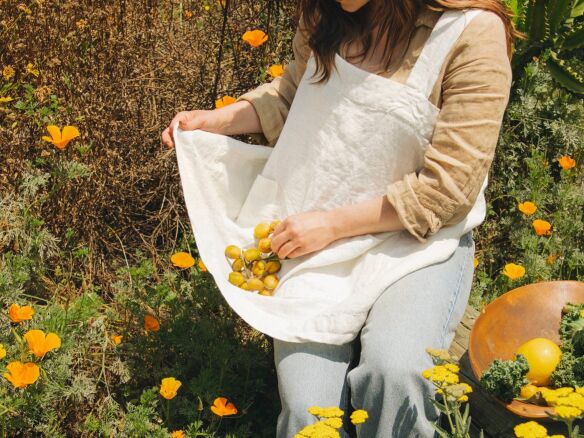 rough linen pinafore apron hosting set crop  