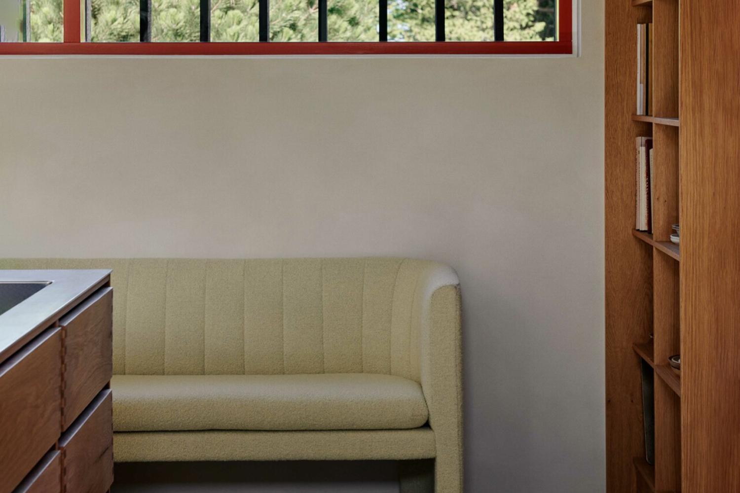 10 Easy Pieces: Apartment Sofas