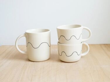 helen levi do good mug  