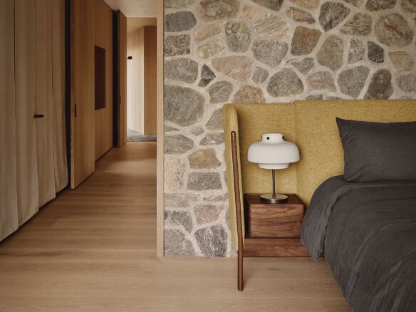 pine island cottage bureau tempo alex lesage crop  