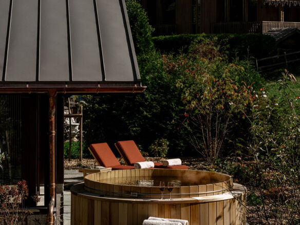 sarto iconic house mrtripper crop  