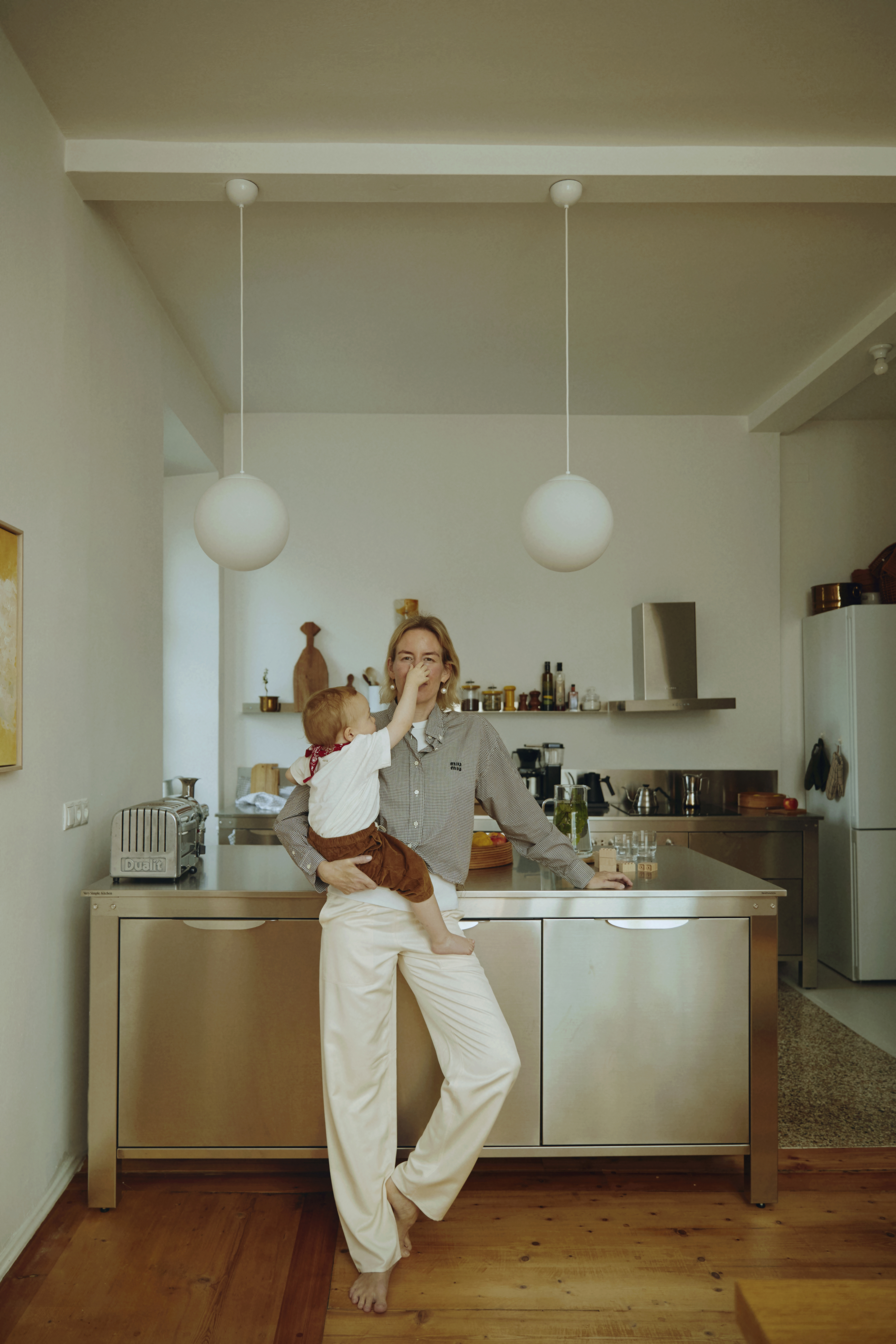 Celia y su hijo Albert, \2\20;Diseño de planta abierta, la cocina pasa a ser 20