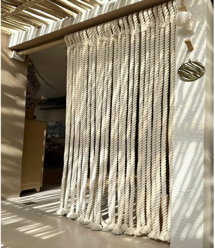 heavy strand cotton rope, such as what\2\17;s used in this doorway parti 22