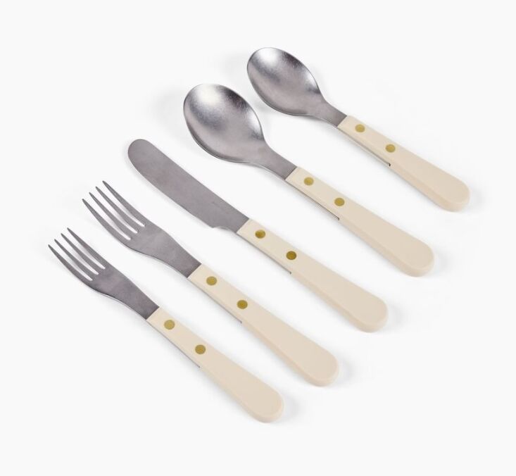 designed by uk great david mellor in \1975, the provençal line was the first t 23