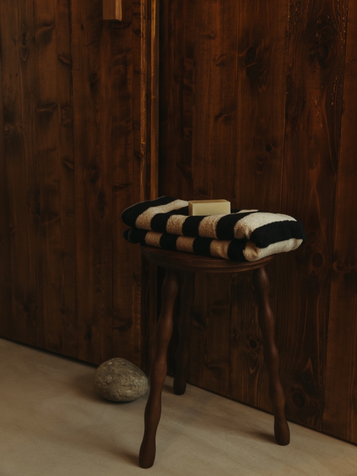 coveside carriage house by earth to people, photo by james han 28