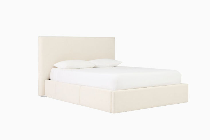 another option that\2\17;s available in a variety of fabrics: the freya  21