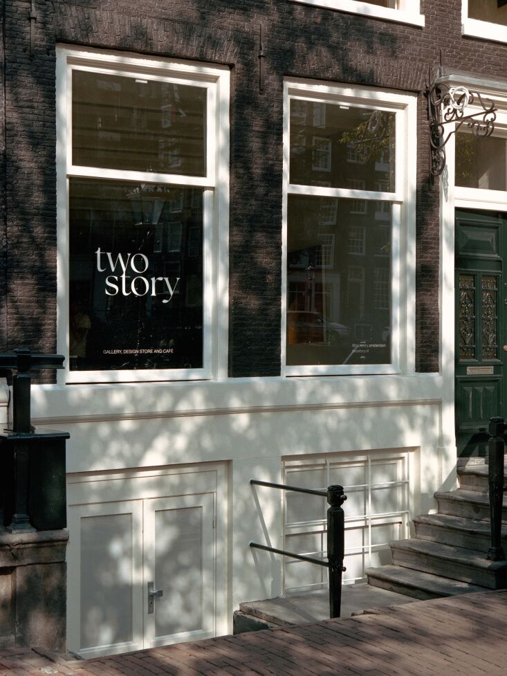 the house has been put to many uses over the years, including as a street art g 18