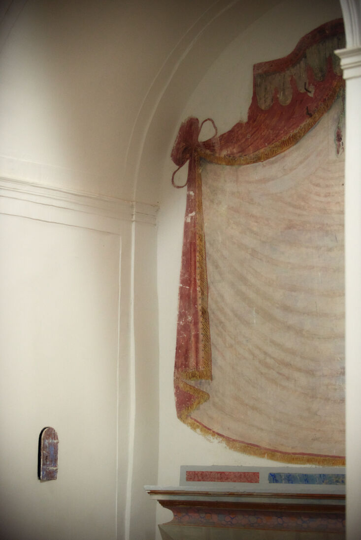 architect lorenzo giordano carefully restored plaster walls keeping original ar 34