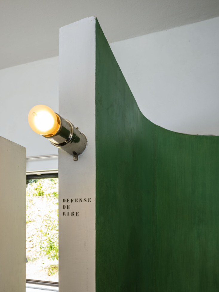 e 1027 in france by eileen gray, photo by manuel bougot 7 31