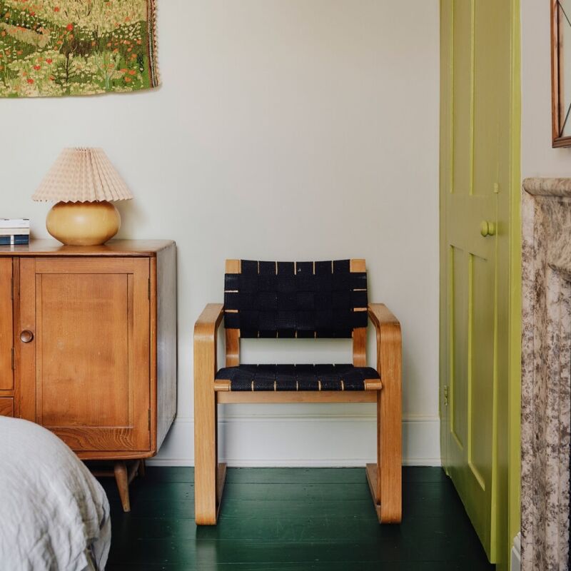 field day victorian london guest room crop cover    