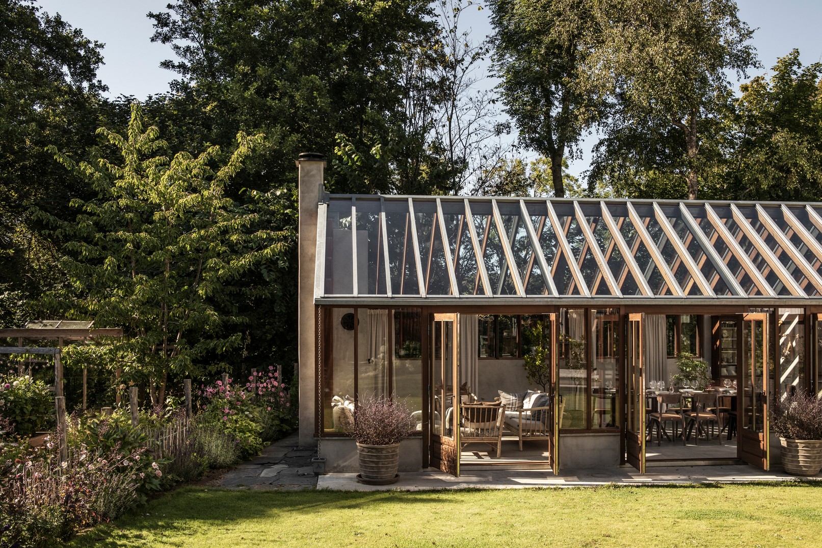 Kitchen of the Week: A Modern-Day Orangery by Nordiska Kok - Remodelista