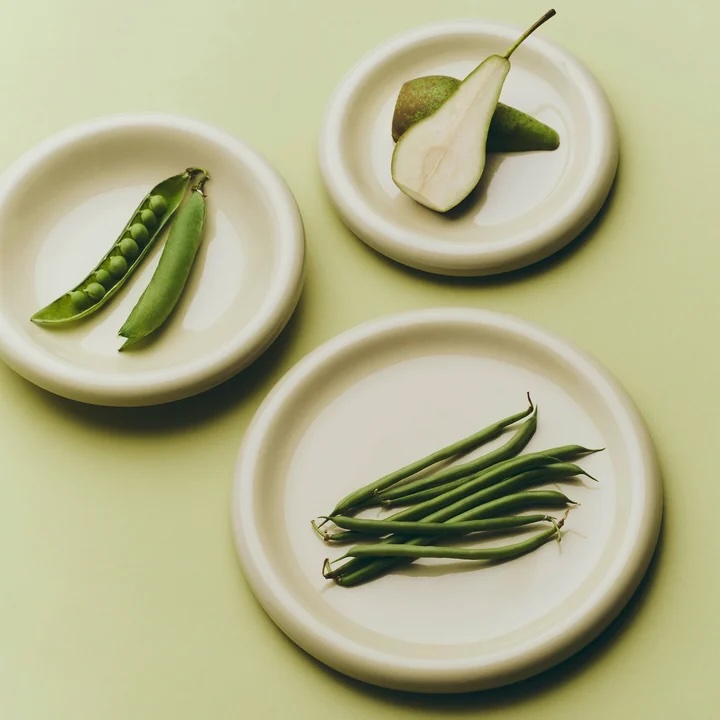 hay barro plates pistachio full
