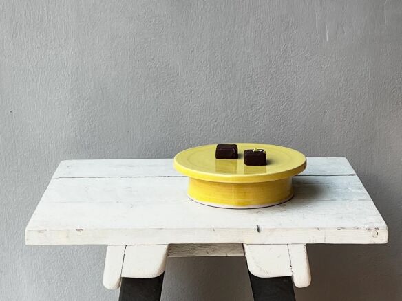 yellow ceramic cake stand 11
