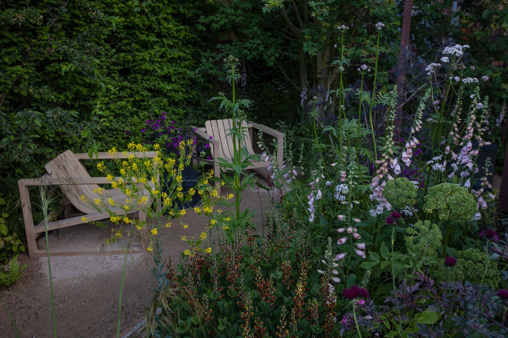 Meanwhile, On Gardenista: Pocket Gardens - Remodelista
