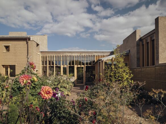 tuckey design studio rammed earth house 4  