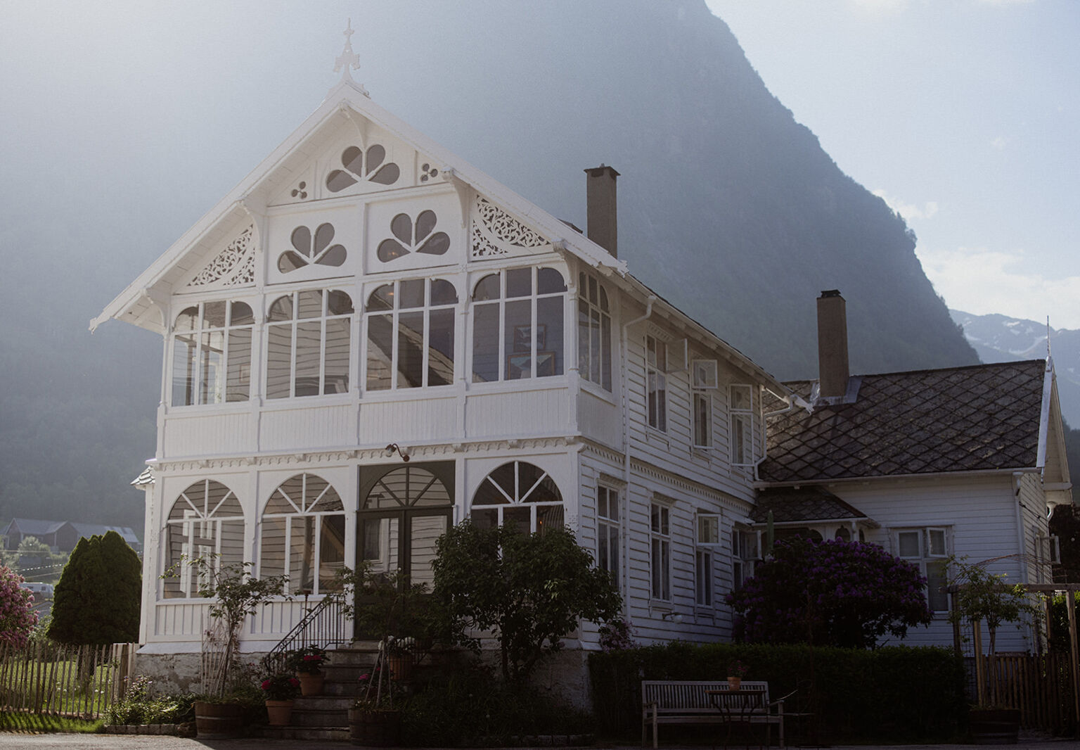 hotel sundal exterior 2  