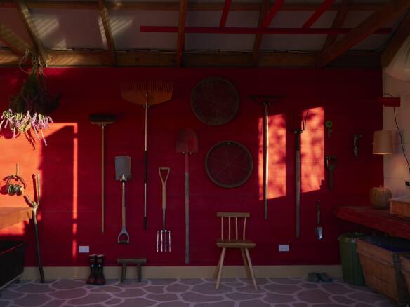 leanne culy red shed  
