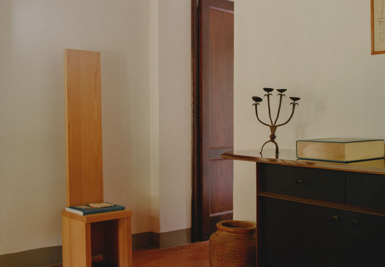Remodelista Reconnaissance: An Iron Candleholder in an Italian Interior