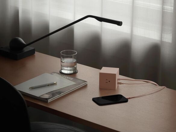 avolt square 1 30w usb c port  