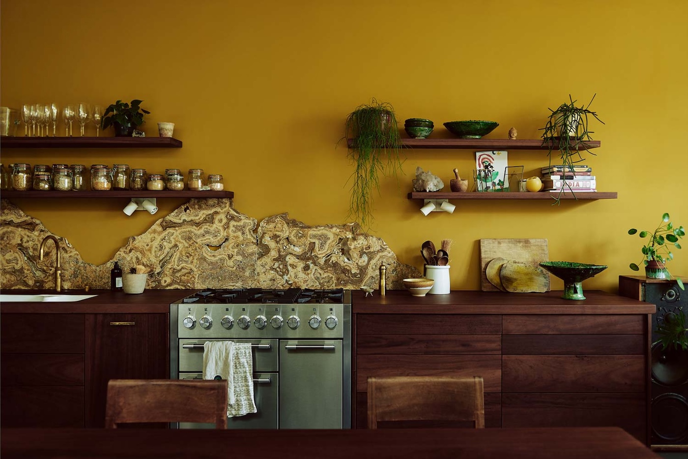 4a retrouvius kitchen design with raw edge backsplash 010