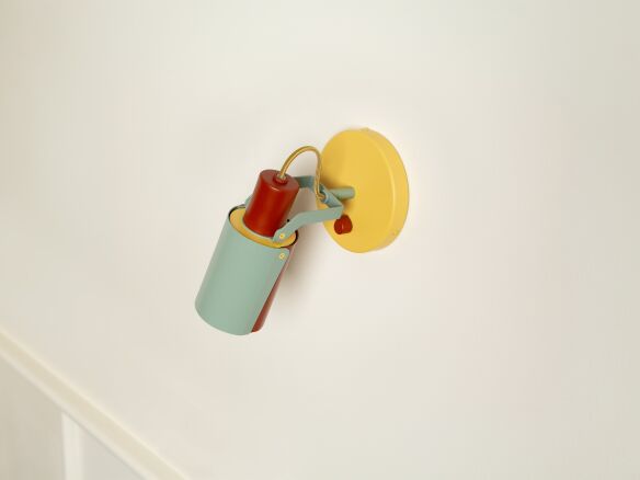 ravenhill peek sconce switch round color explosion  