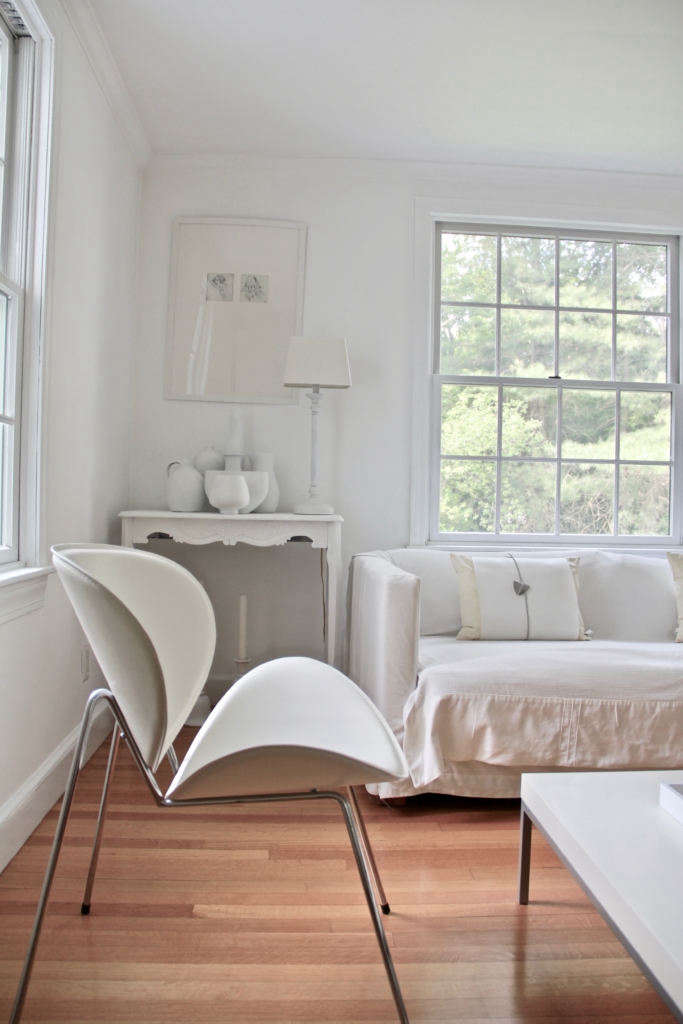 warm white livingroom in the suburbs of Boston portrait 3 10