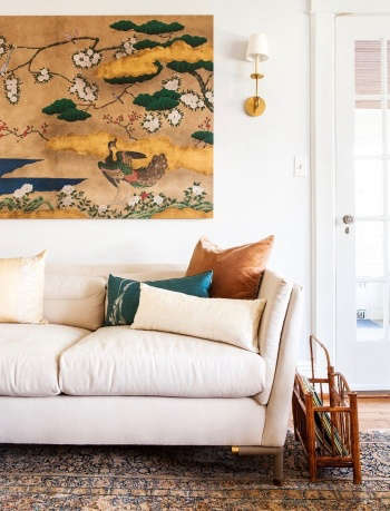 indigo & ochre design westchester living room with gracie handpainted screen 11